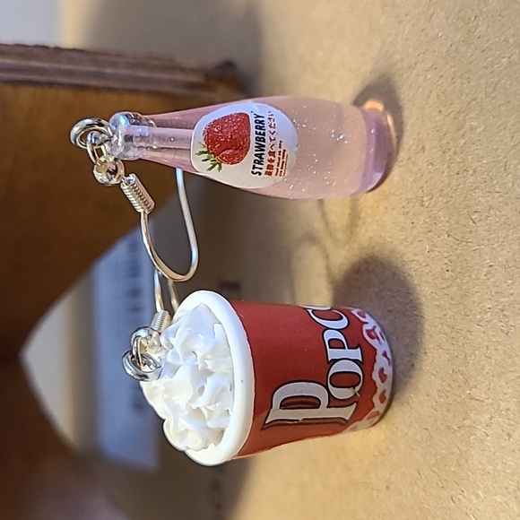 Handmade Popcorn &‎ Strawberry Soda Earrings Fun Food Dangle Drop Novelty Cute - Picture 1 of 4